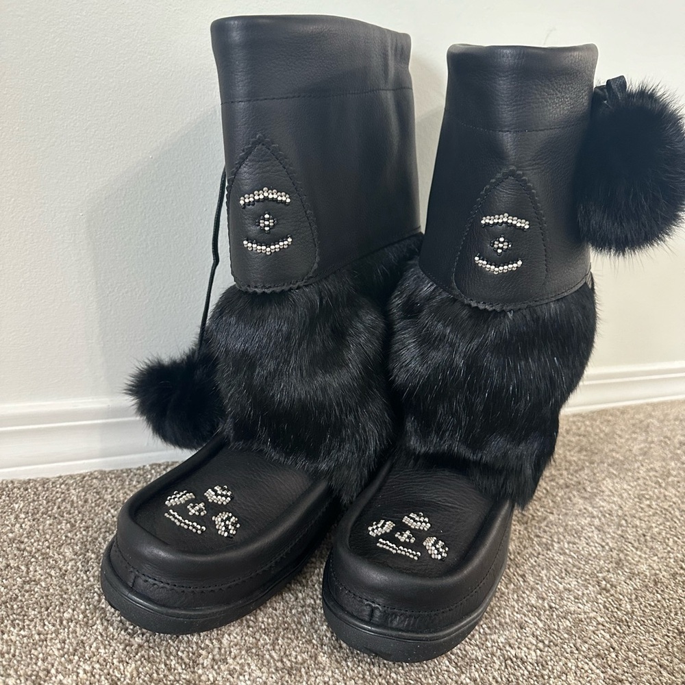 WATERPROOF SNOWY OWL GRAIN LEATHER sz 9